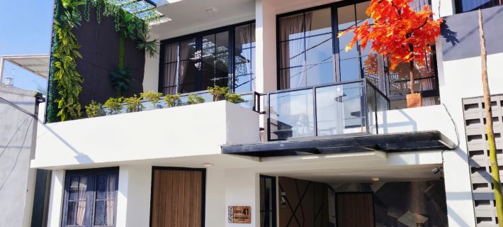 Quattrick Villa Hotels in Batu Sub-District