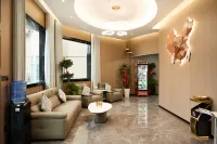 Anfeng Royal Hotel (Dahongshuixiang Branch) - parcheggio