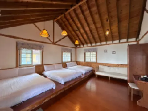 Euro Country Villa - Romantic