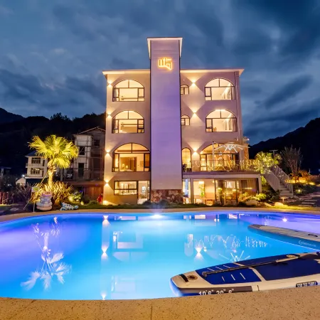 Yulin Homestay (Sanqingshan Tourist Highway)