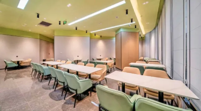 GreenTree Hotel (Haikou East Railway Station)