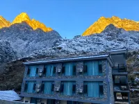 Jijing Xilu Bieyuan｜Starry Canyon Homestay(Hutiaoxia Branch) โรงแรมใกล้ส่วนกลางช่องเขาเสือกระโจน  แชงกรีลายูนนาน