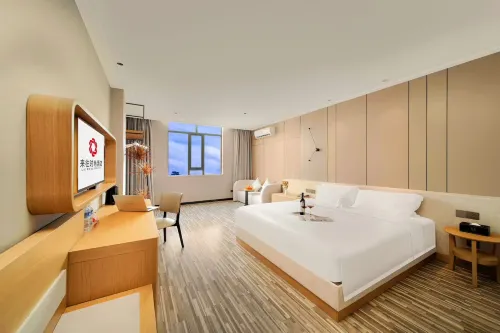 Laiwang Fashion Hotel (Wuzhou Wangcheng square)