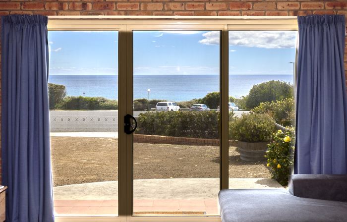 Bicheno Spa Villa