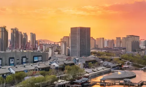 Ruoyu Resort Hotel (Tai'an Old Street Aegean Shopping Park)