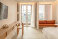 Konst Hotel - مسبح غير متناهي