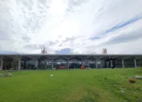 Wanda Yue Changzhi East Railway Station - Mountain view