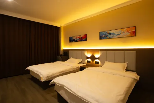 Yilong Ruiyun Hotel (Hengshui Heping East Road)