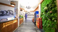 Linquan Shuwu Hotel