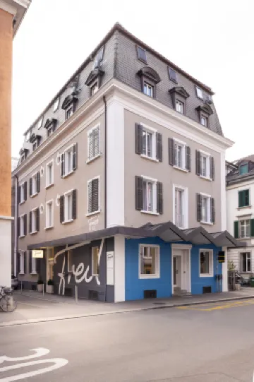 Fred Guest House Hauptbahnhof - Self Check-in Hotels near Lindenhof