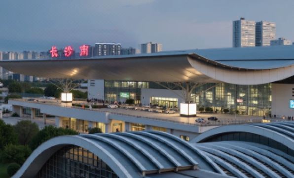 Livable Hotel (Changsha High-speed Railway South Station   Convention Center  Branch)