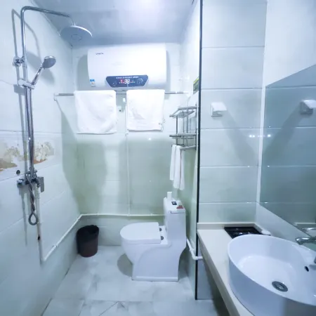 Guazhou Ruiyuan Business Hotel