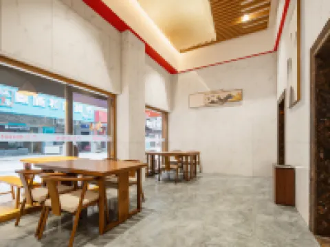 Ba Renju Hotel (Enshi Railway Station Branch) Hotels in Enshi City