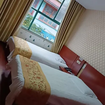 Wanzai Xincheng Business Hotel