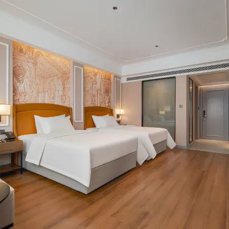 Vienna International Hotel (Guangxing Avenue East, Xinjing Plaza Store) Hotels in Xinxing