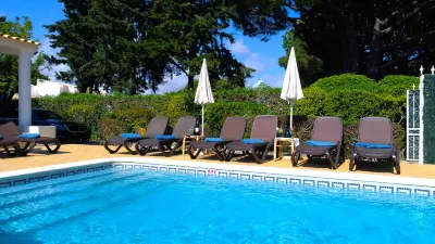 Villa tenazinha I Heated Pool Sleeps up to 20 Hotels in 