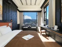VillaCourtyard · Meili Shanzun Chinese Inn (Feilai Temple Scenic Area) Hotels in Deqin