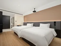Yilong Anyun Hotel (Guangzhou Yongqing Fang Chen Clan Academy Subway Station Branch Hotels in Гуанчжоу