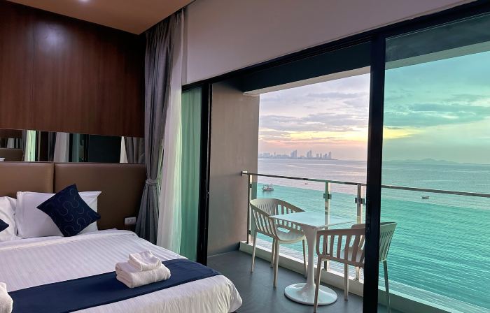 Golden Dragon Beach Resort Pattaya (Bang Lamung)