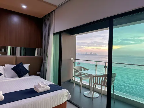 Golden Dragon Beach Resort Pattaya (Bang Lamung)