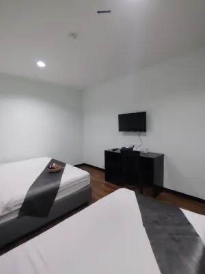 Ezzyhome Taman Molek