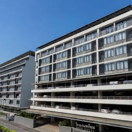 Prom Ratchada Thailand Cultural Centre Hotel Annex 2 Отели рядом с достопримечательностью «Хуайкхванг»