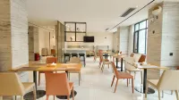 City Comfort Inn Hotel (Longzhou Zhongshan Park Zhonghua City)
