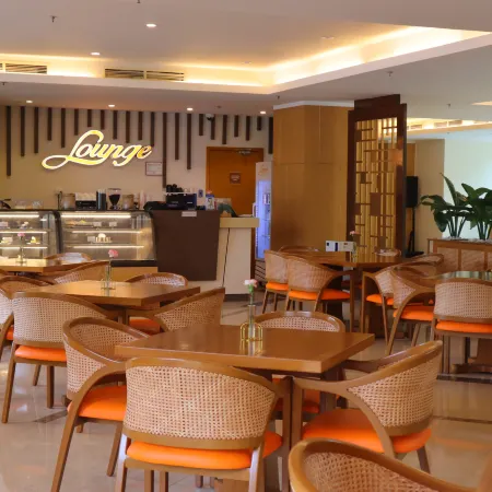 Royce Hotel & Casino