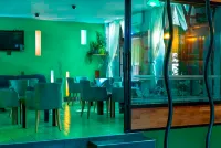 Green Town Apartments - bar
