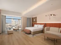 Hilton Garden Inn Dali Erhai Park Hotels near Caicun