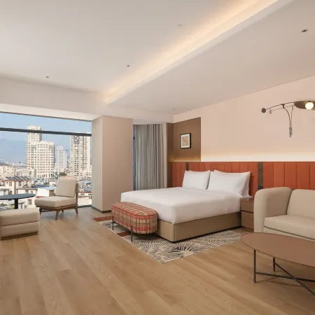 Hilton Garden Inn Dali Erhai Park
