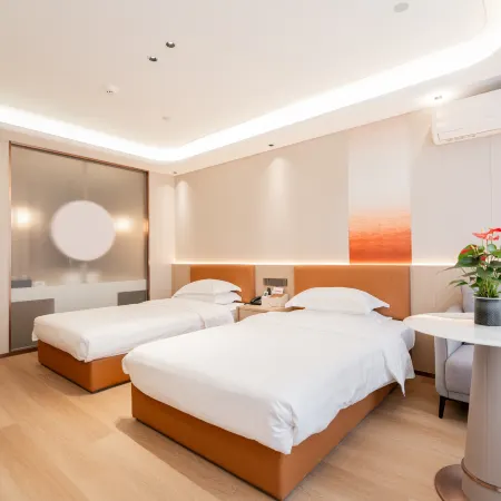 Haining Holiday International Hotel