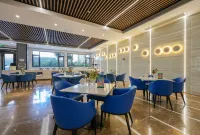 Golden Claw Hotel - breakfast