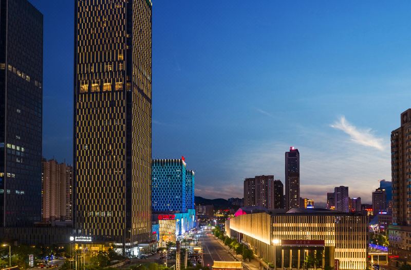 Pullman Yantai Center