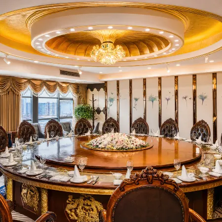 Tiancheng  International Hotel (Neijiang Wanda High-speed Railway Station)