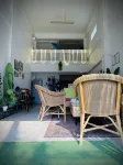 Hee Pee Hostel - parkir