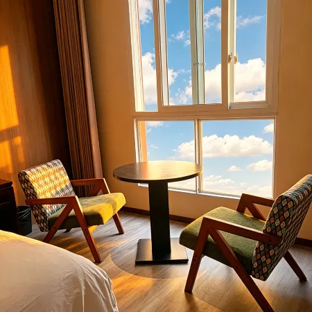 Kangba Zangyi · Garden Hotel (Yajiang 318 National Highway)
