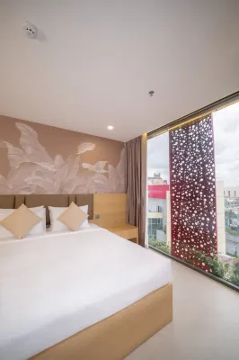 Y Hotel Phan Dinh Phung
