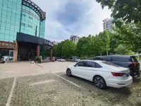 Yuantian Yiju Hotel (Municipal Government MixC Branch), Rizhao - Bãi đậu xe