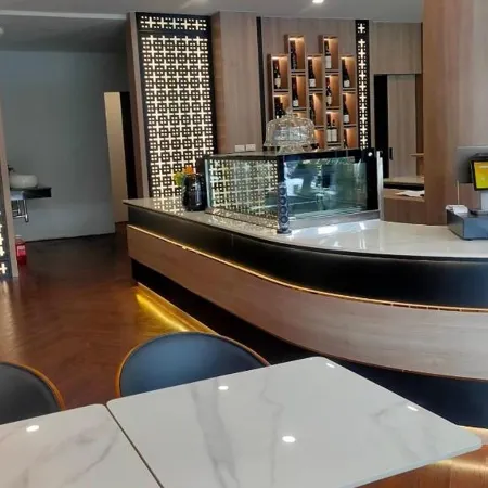The Rich Cafe & Hostel