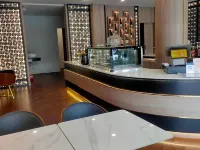 The Rich Cafe & Hostel - Hostellit