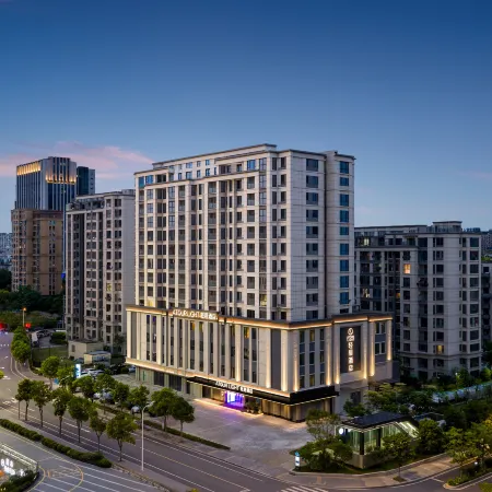 Fuzhou Yantaishan Sanchajie Subway Station Residence Hotel