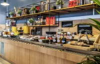 Ibis Barcelona Meridiana - breakfast