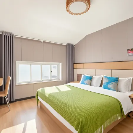 Heji Hotel (Junshan Plaza)
