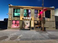 Bamboo Dawn Court - bar