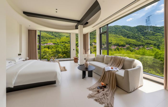 Wuyu·River | Family-Friendly Stream Trekking Luxury Homestay
