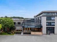UrCove by Hyatt Yangzhou Slender West Lake Resort - parking