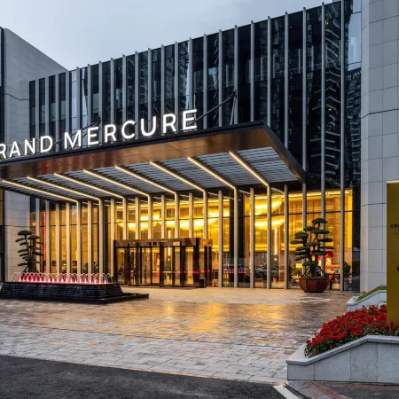 Grand Mercure Yichang Waitan (Opening November 2023)