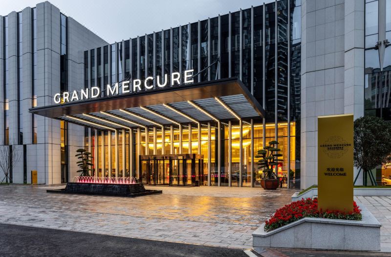 Grand Mercure Yichang Waitan (Opening November 2023)