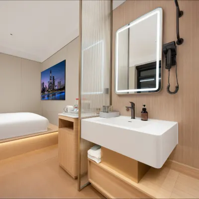 Qiyu Hotel (Shenzhen KK100 Hongling Subway Station) Hoteles cerca de Parque Lychee